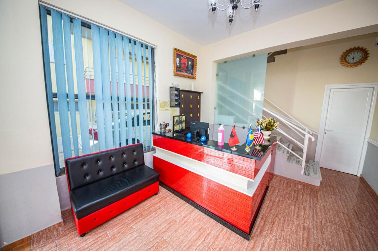 Hotel Primavera Sarande Bagian luar foto