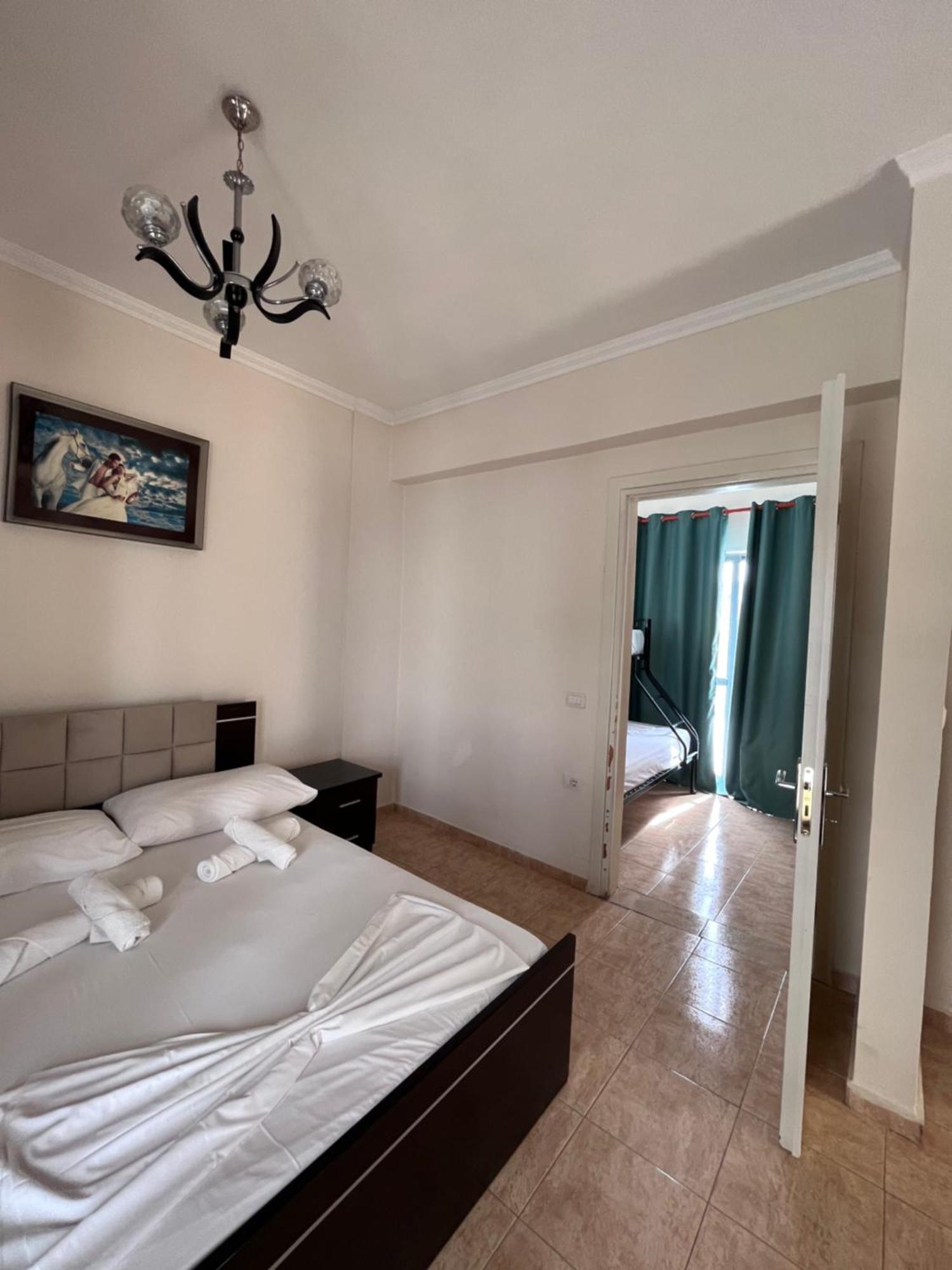 Hotel Primavera Sarande Bagian luar foto